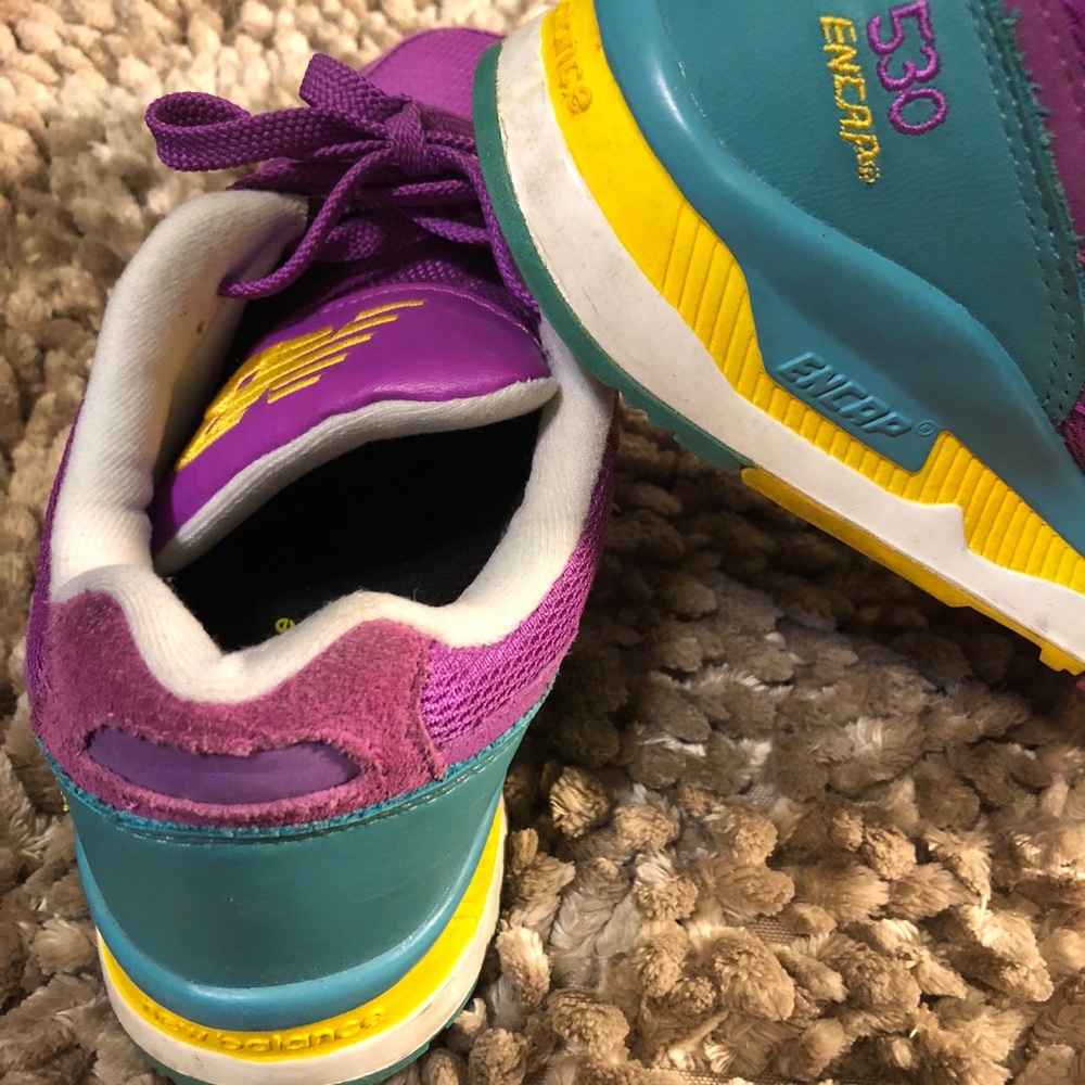 New Balance Shoes - Picture 3 of 5